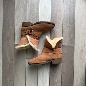 UGG Bodie Snow Boots Brown